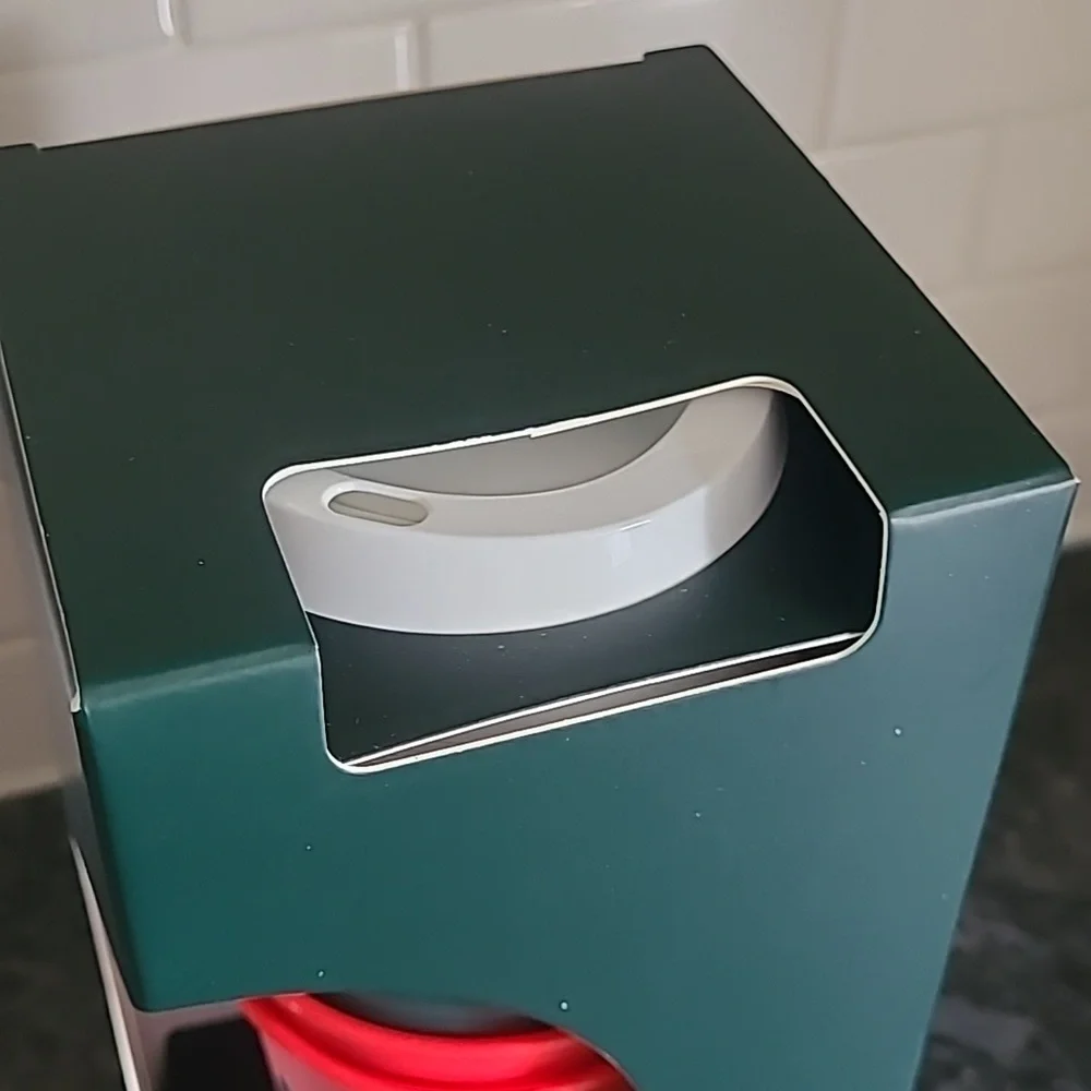 Starbucks Christmas Themed Reusable Color Changing Hot Cups w/Lids - NEW - Picture 4 of 9